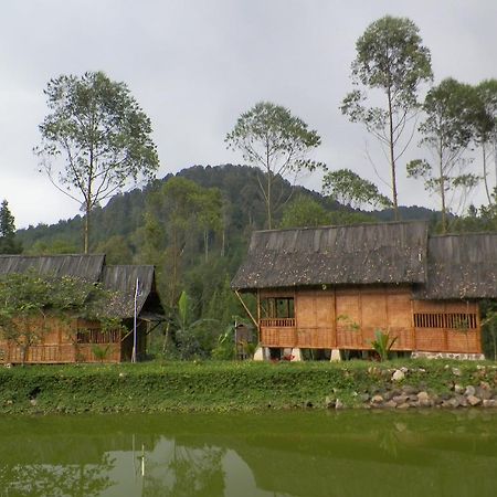 Villa Kampung Karuhun Sutan Raja บันดุง ภายนอก รูปภาพ
